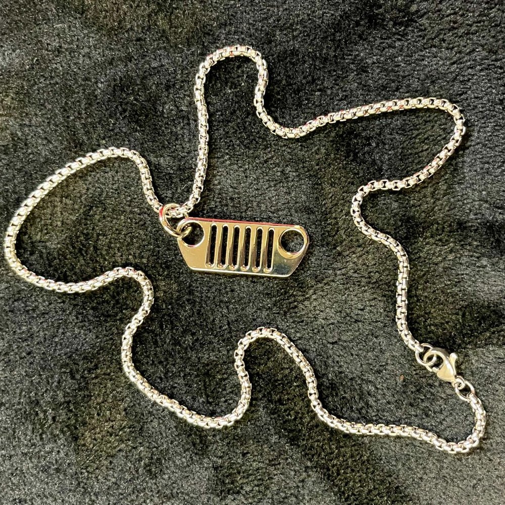 18", 20" & 22" Off-road Grill Necklace for the 4x4 Rock Crawling Enthusiast